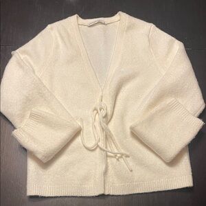 Abercrombie & Fitch Off-White Women's Cardigan